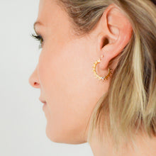 Load image into Gallery viewer, Small, light-ray hoop earrings, gold-plated
